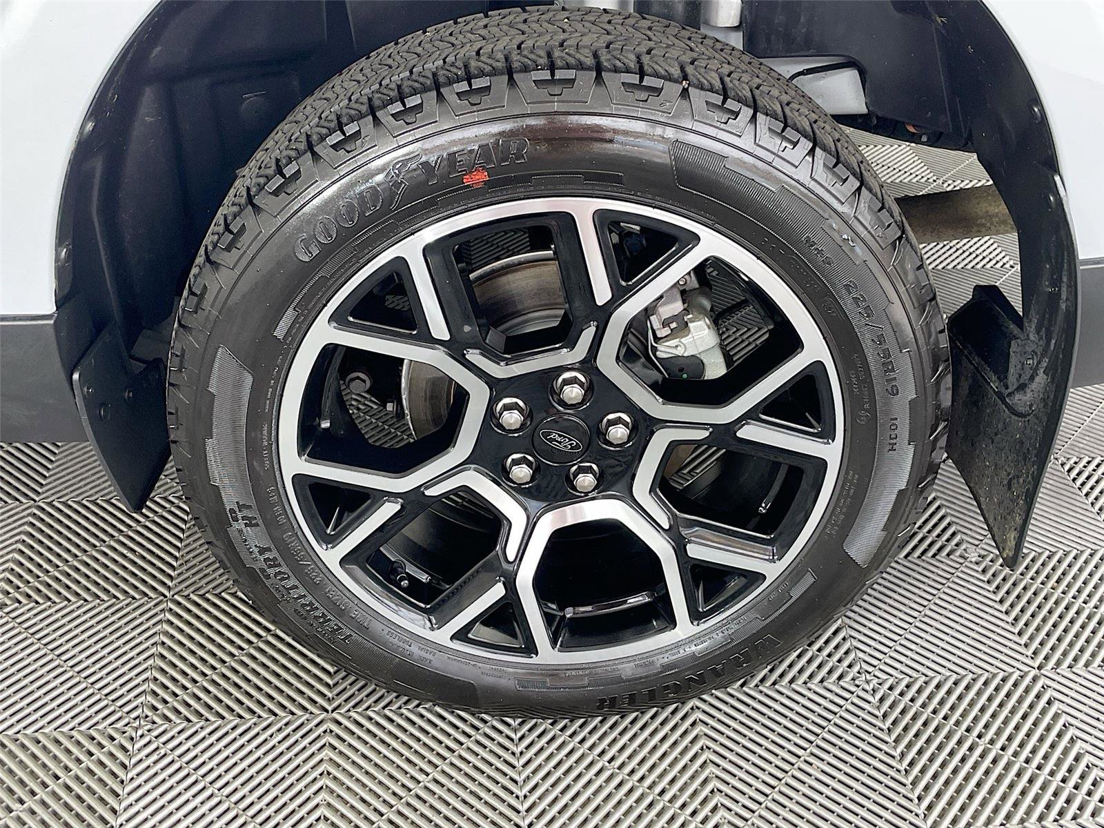 Used 2025 Ford Maverick Lariat w/ 4K Tow Package image 34