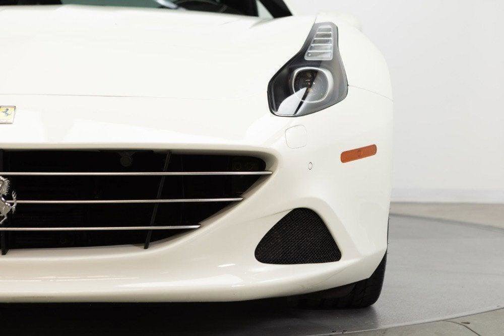 Certified 2016 Ferrari California T image 29