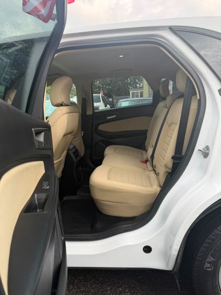 Used 2018 Ford Edge SE AWD/4WD image 25