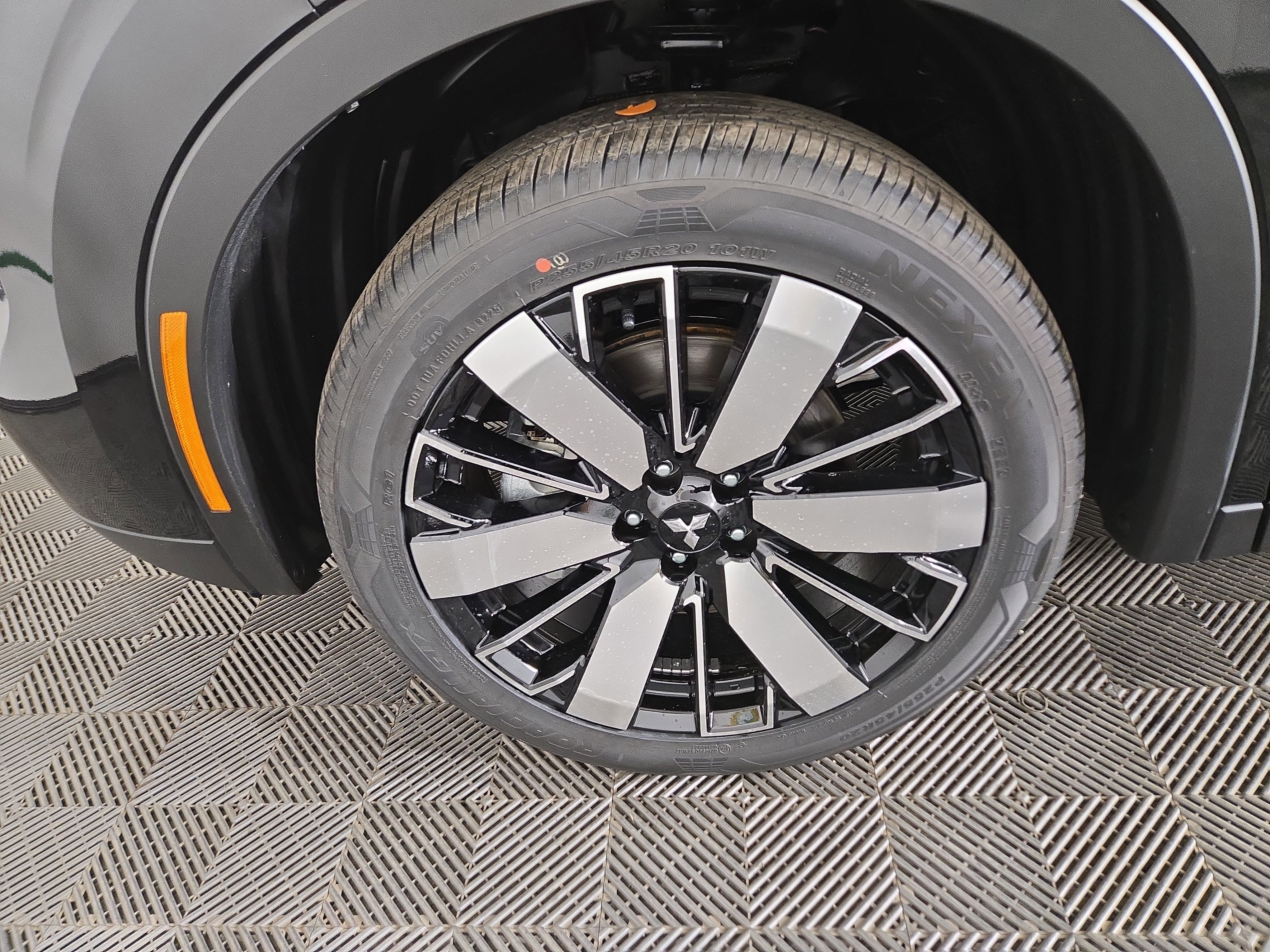 New 2026 Mitsubishi Outlander SE image 34