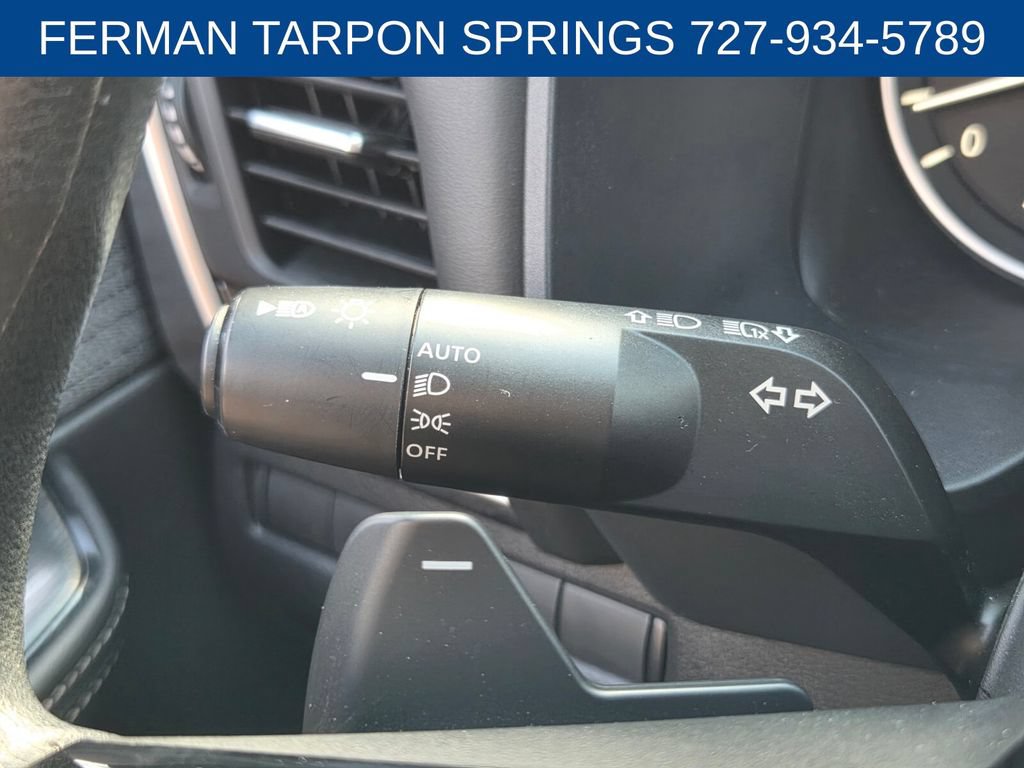 Used 2023 Nissan Rogue SV FWD image 32