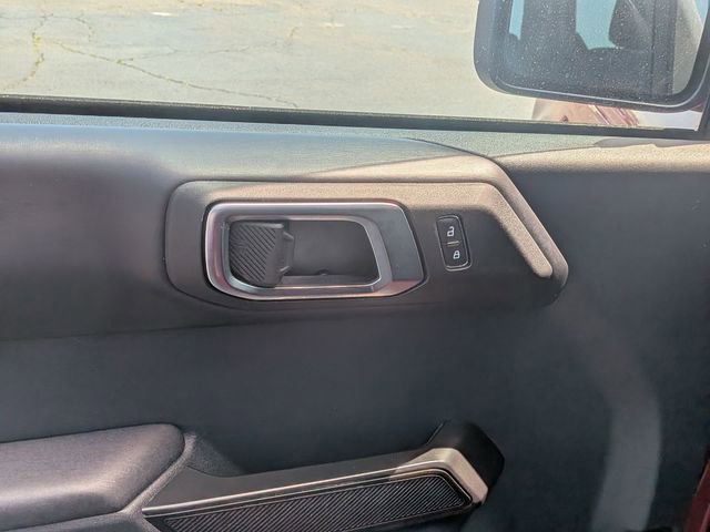 Used 2025 Ford Bronco Badlands AWD/4WD image 13