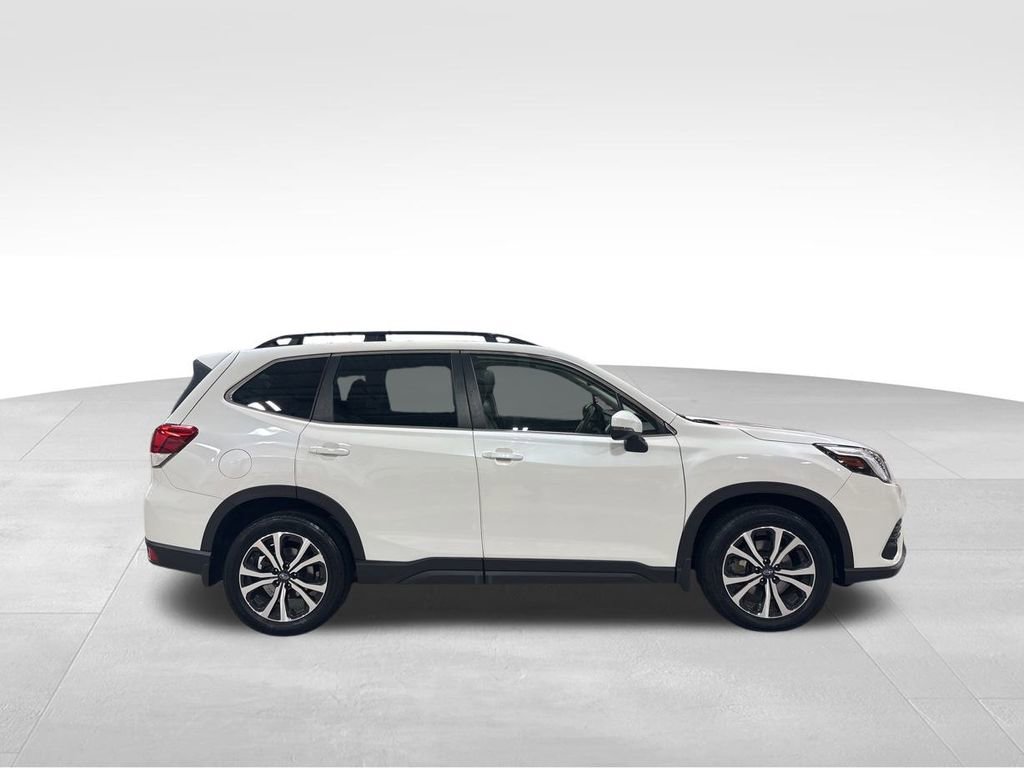 Certified 2023 Subaru Forester Limited image 31