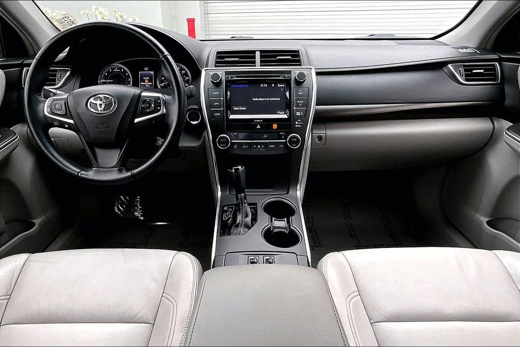 Used 2016 Toyota Camry XLE w/ Convenience Package FWD image 7
