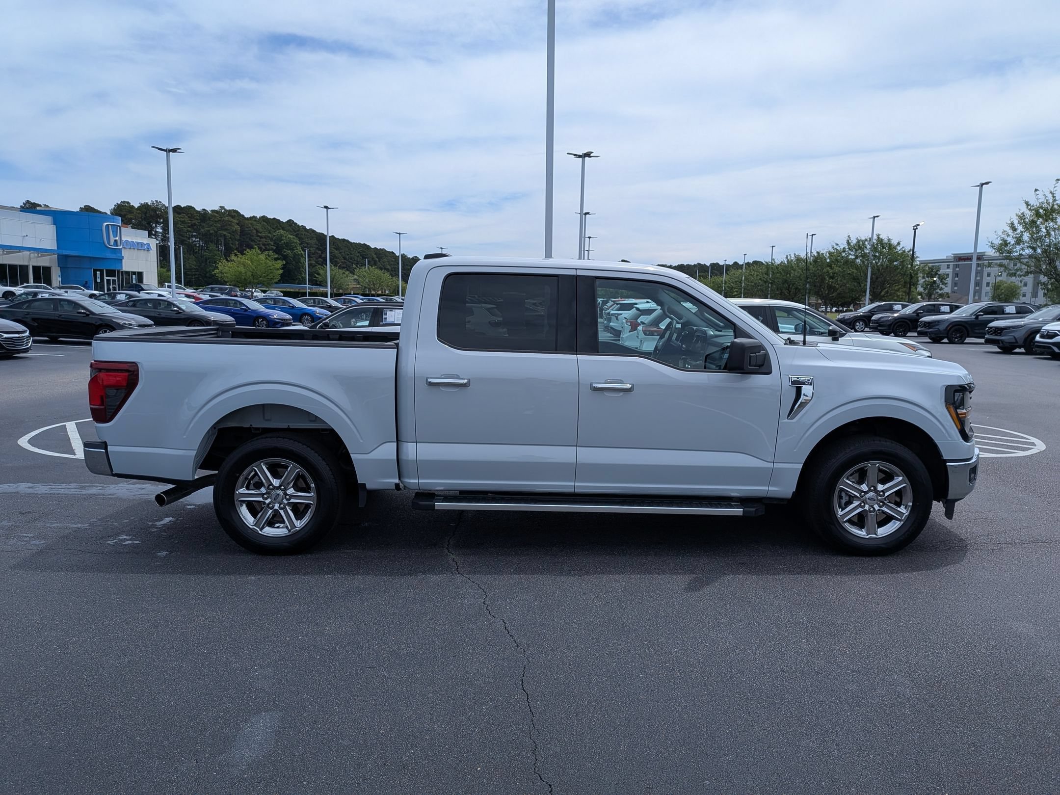 Used 2025 Ford F150 XLT w/ Equipment Group 301A Standard RWD image 2