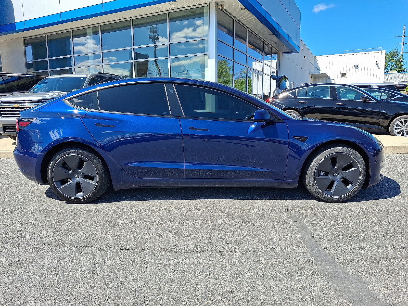 Used 2023 Tesla Model 3 Standard Range RWD image 8