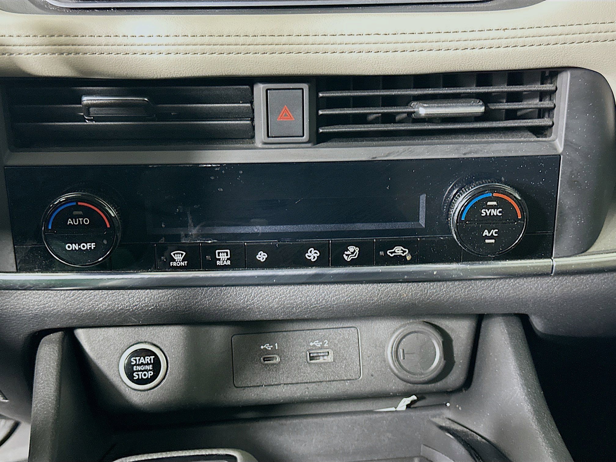 Used 2023 Nissan Rogue SV image 23