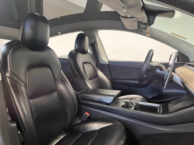 Used 2021 Tesla Model Y Long Range image 10
