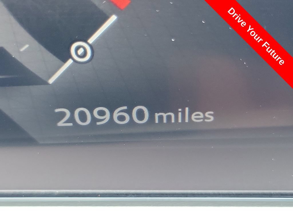 Used 2024 Nissan Ariya FWD image 8