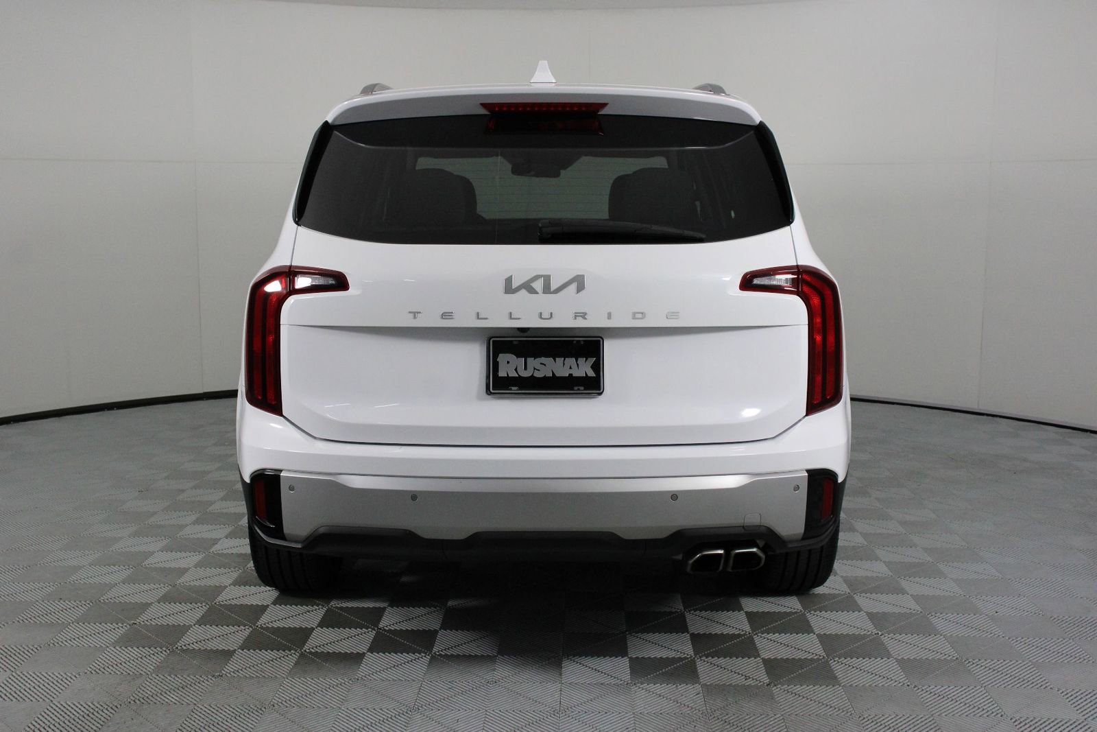 Used 2023 Kia Telluride S image 5