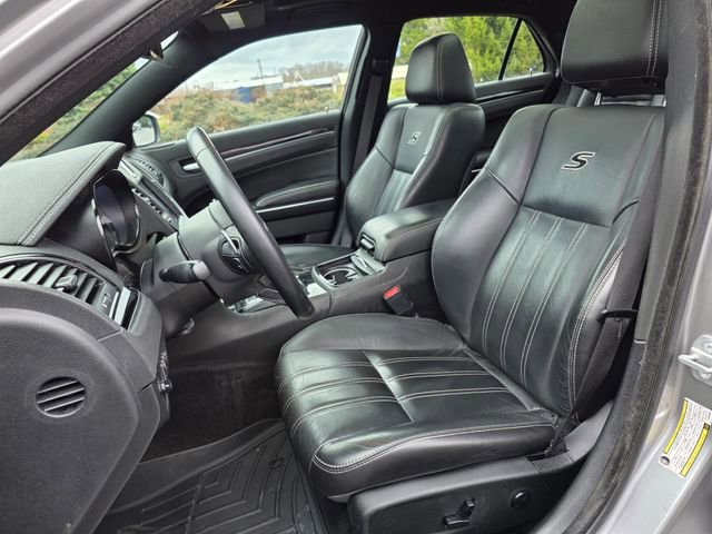 Used 2018 Chrysler 300 S w/ 300S Premium Group image 13
