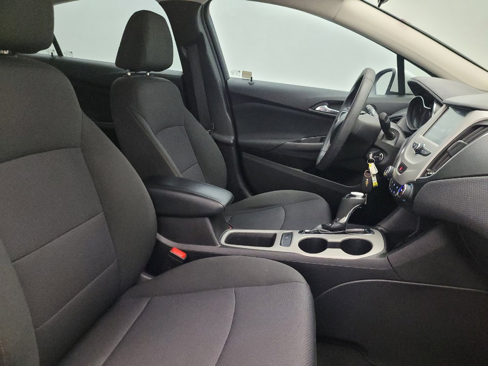 Used 2018 Chevrolet Cruze LS FWD image 21