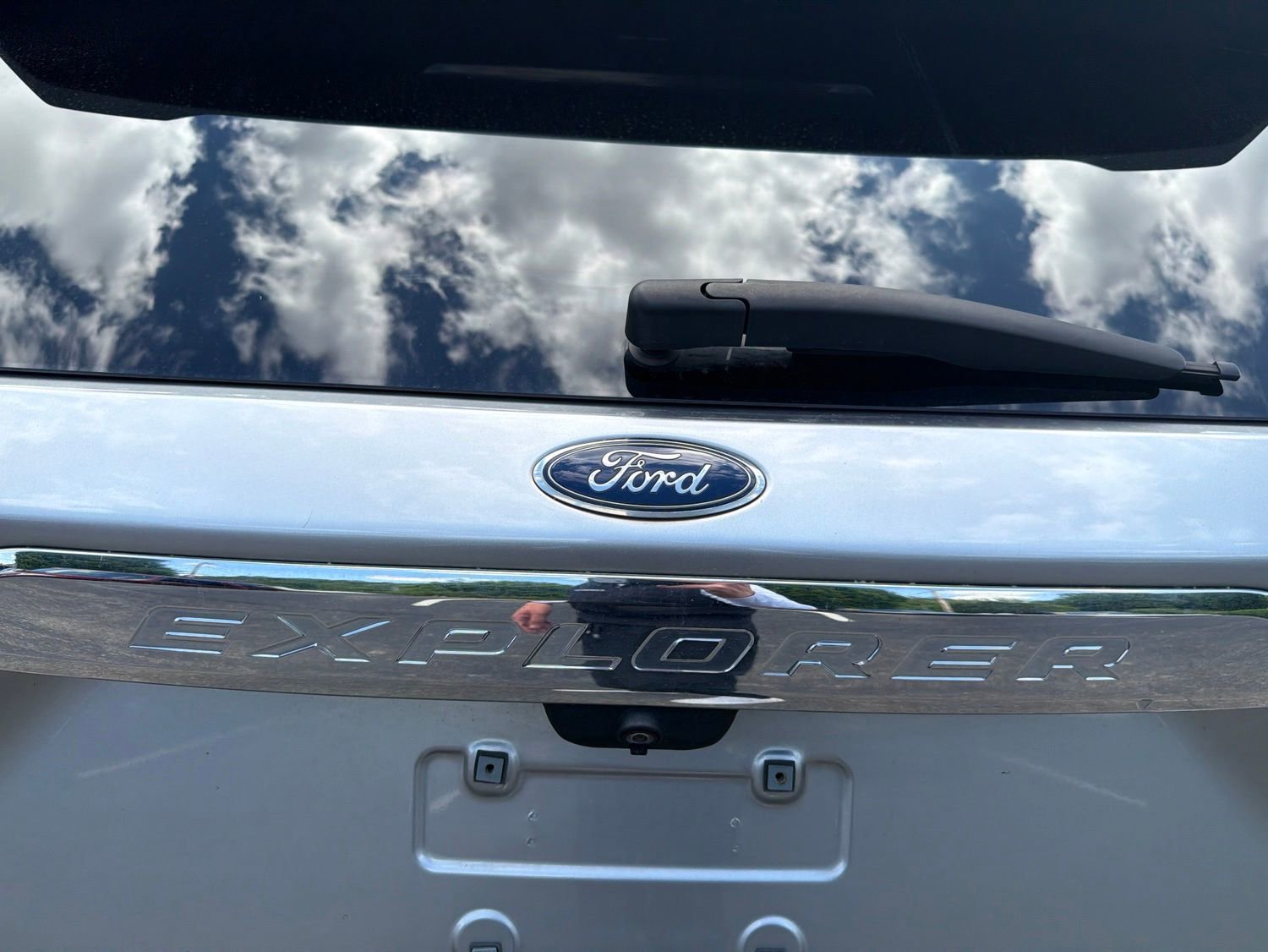 Used 2021 Ford Explorer XLT AWD/4WD image 29