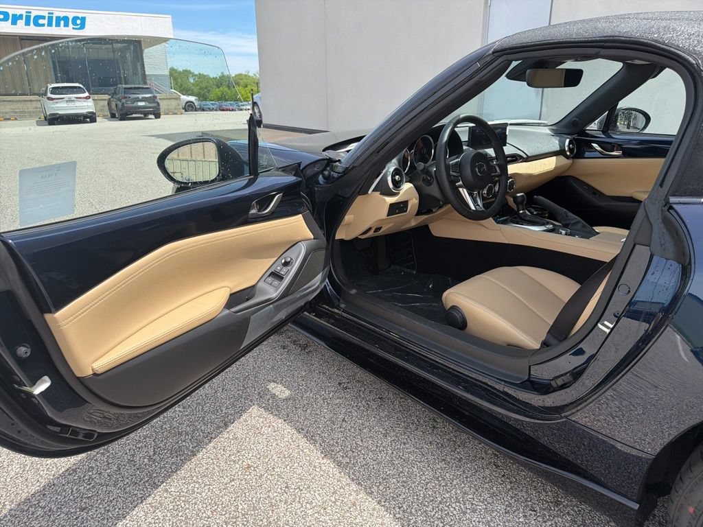 New 2026 MAZDA MX-5 Miata Grand Touring w/ Appearance Package RWD image 12
