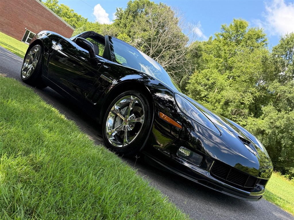 Used 2010 Chevrolet Corvette Grand Sport w/ Roof Package RWD image 30
