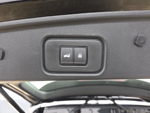 New 2026 Nissan Pathfinder SL w/ SL Premium Package FWD image 16