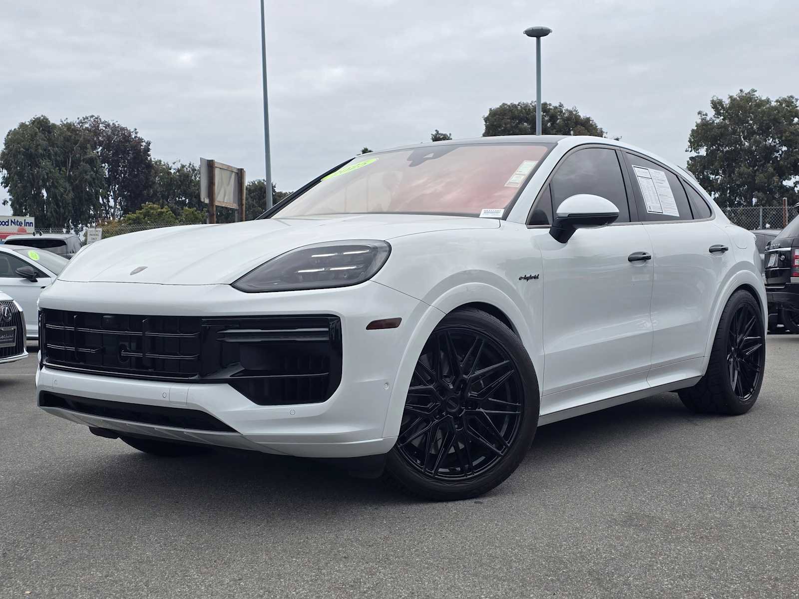 Used 2025 Porsche Cayenne Turbo
