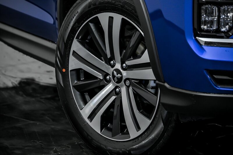 New 2026 Mitsubishi Outlander Sport ES AWD/4WD image 3