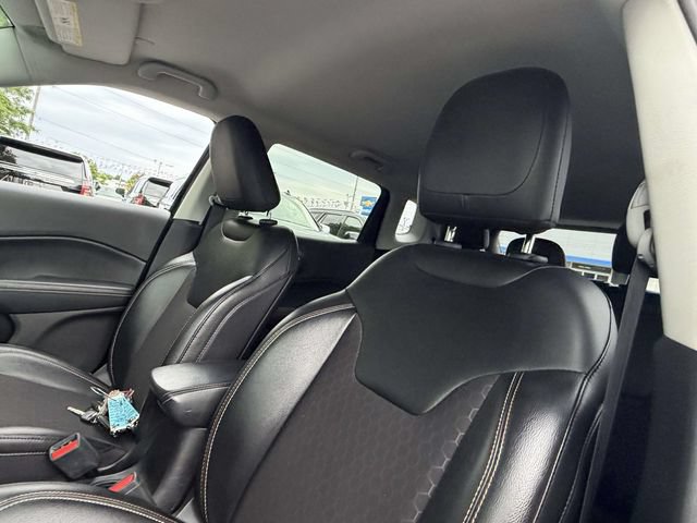 Used 2020 Jeep Compass Latitude w/ Popular Equipment Group AWD/4WD image 11