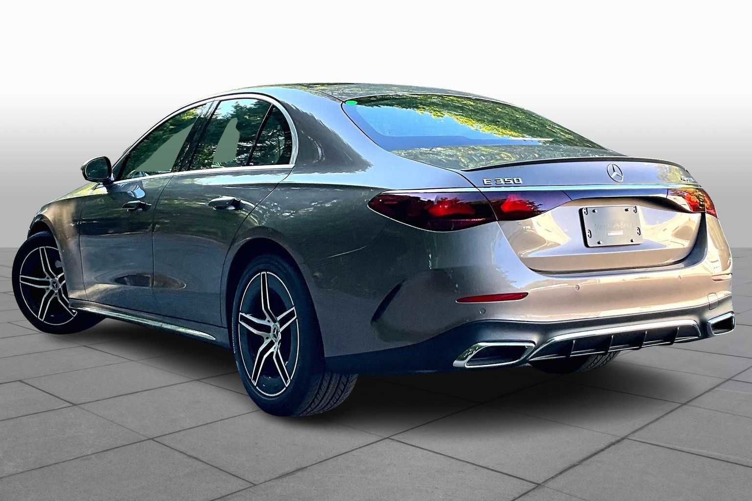 New 2026 Mercedes-Benz E 350 4MATIC Sedan image 4