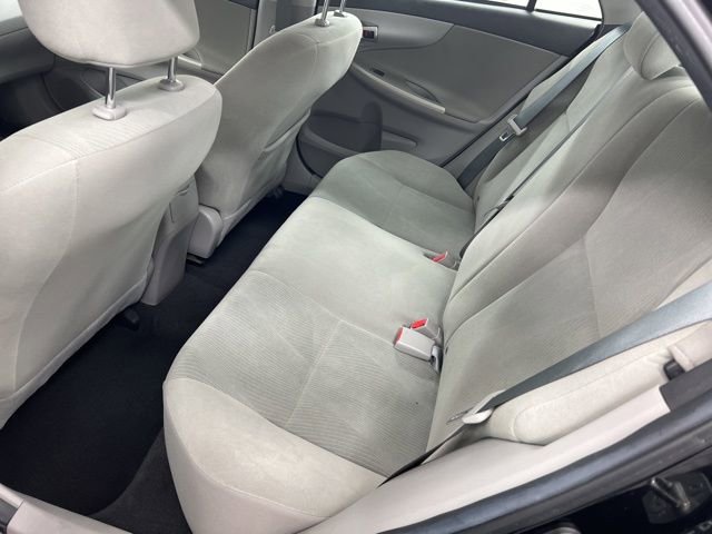 Used 2013 Toyota Corolla LE image 11