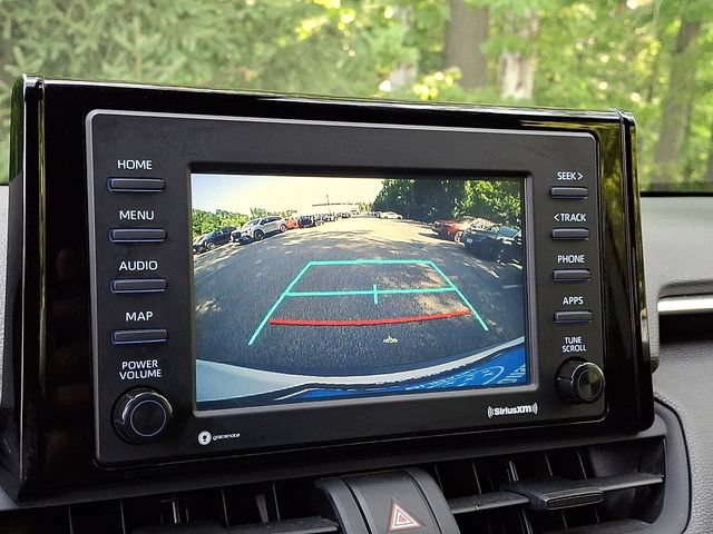 Used 2020 Toyota RAV4 LE w/ Carpet Mat Package FWD image 19