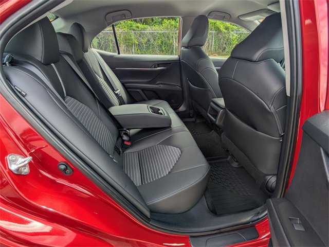 Used 2024 Toyota Camry SE image 26