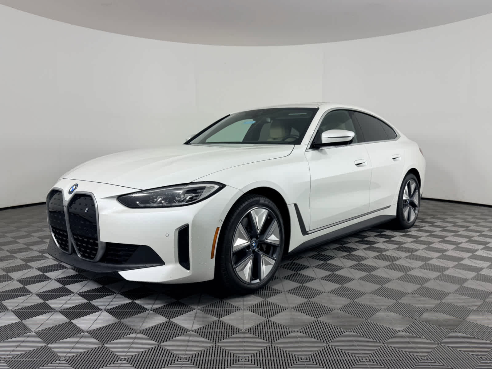 Certified 2023 BMW i4 eDrive35 w/ Premium Package image 7