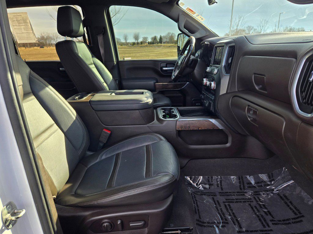 Used 2021 GMC Sierra 3500 Denali w/ Technology Package image 7