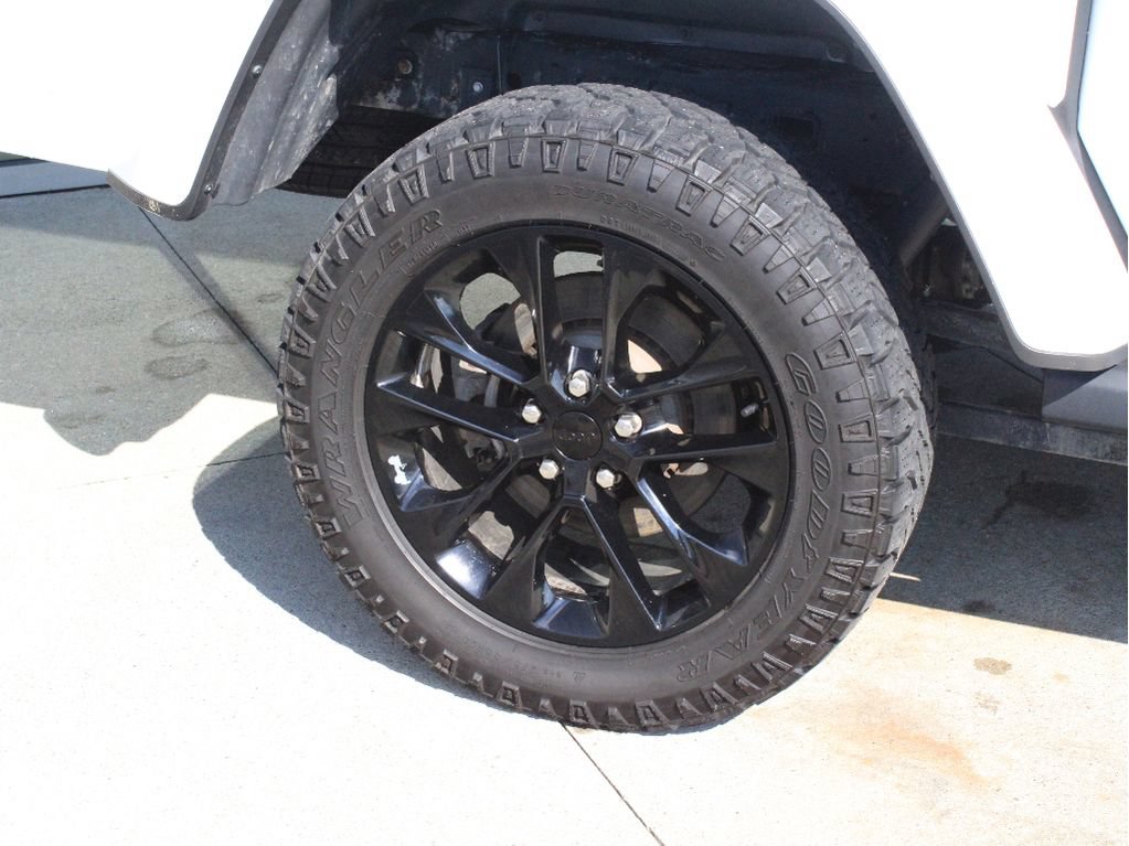 Used 2023 Jeep Gladiator Overland AWD/4WD image 36