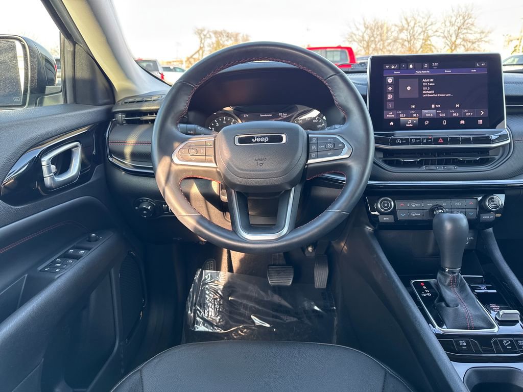 Used 2022 Jeep Compass Trailhawk w/ Trailhawk Convenience Group image 14