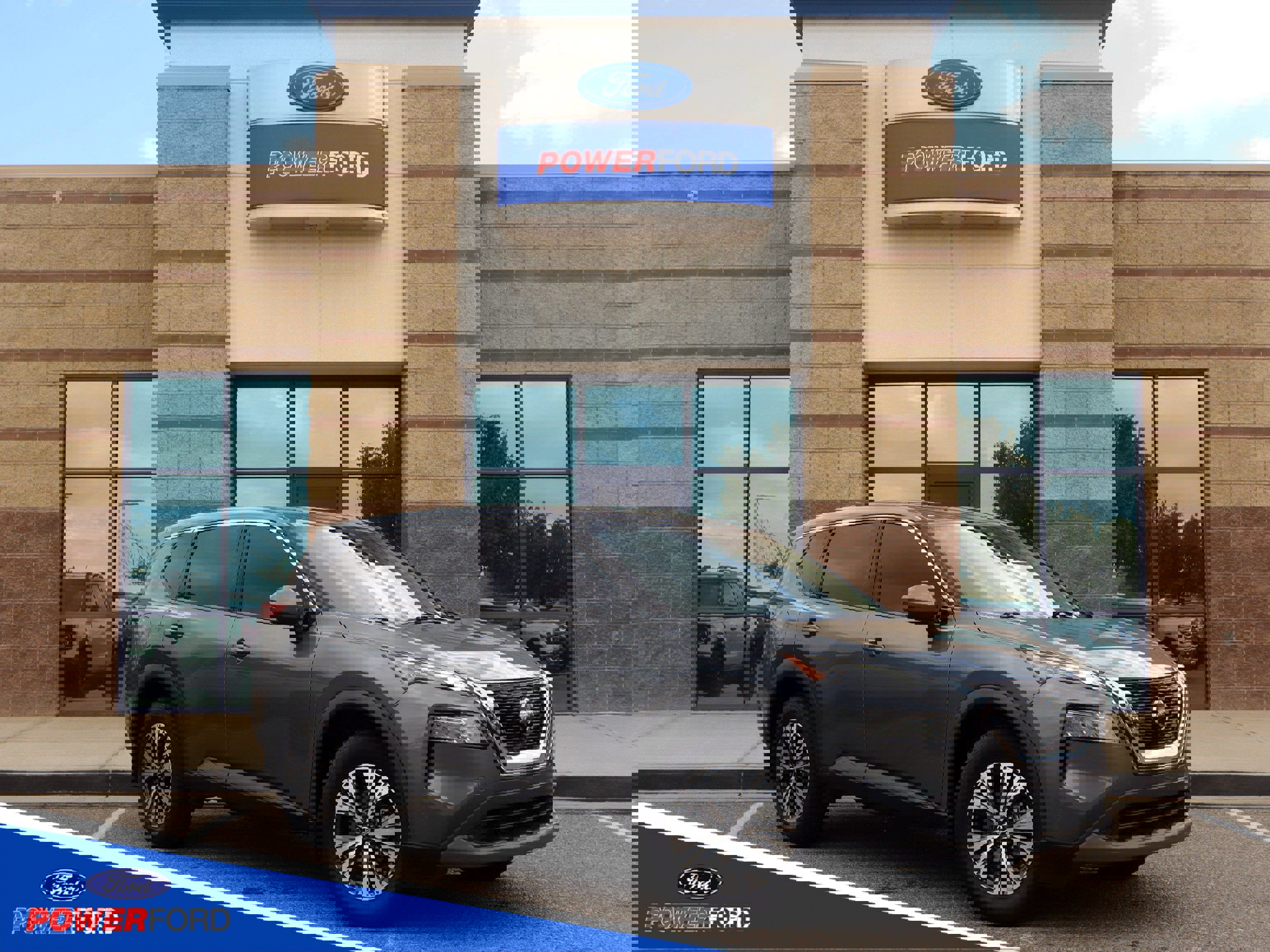 Used 2021 Nissan Rogue SV image 1