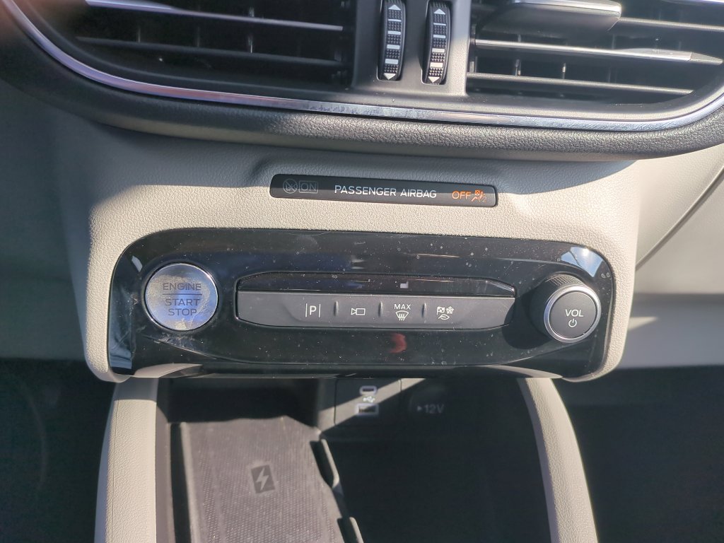 Used 2023 Ford Escape Platinum w/ Premium Technology Package image 13