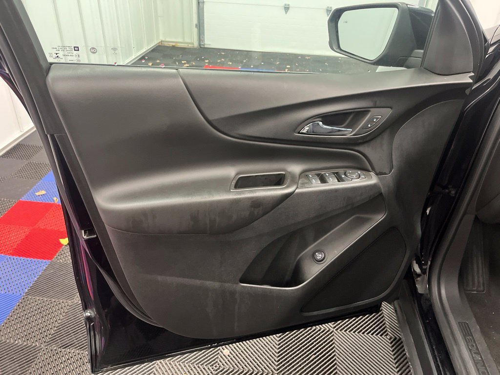 Used 2022 Chevrolet Equinox LT FWD image 20
