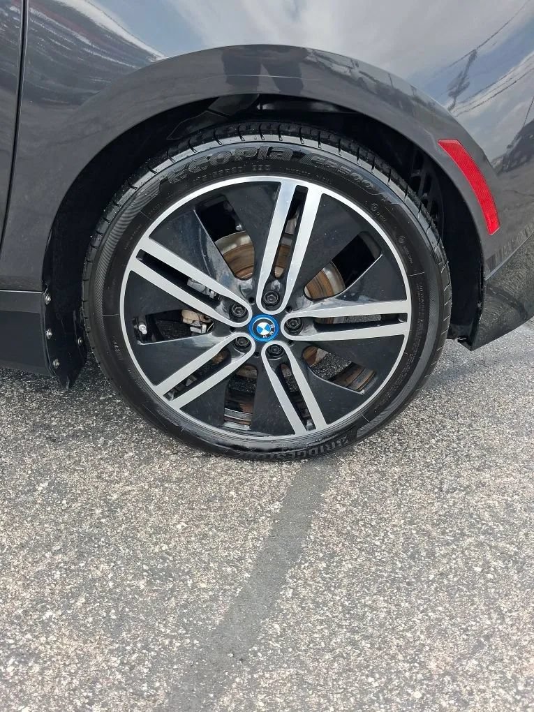 Used 2014 BMW i3 w/ Range Extender RWD image 11