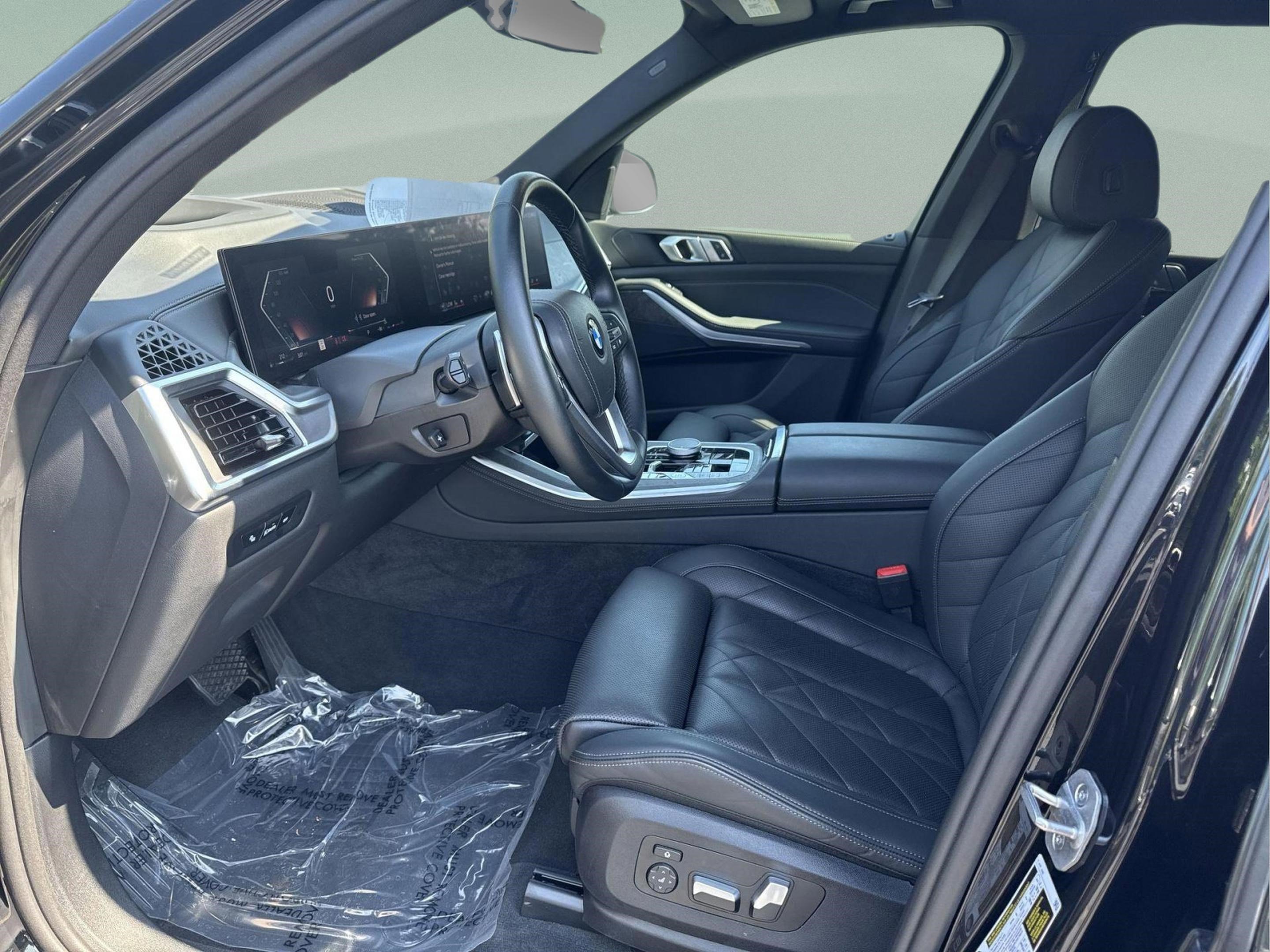 Used 2024 BMW X5 xDrive40i w/ Parking Assistance Package image 14