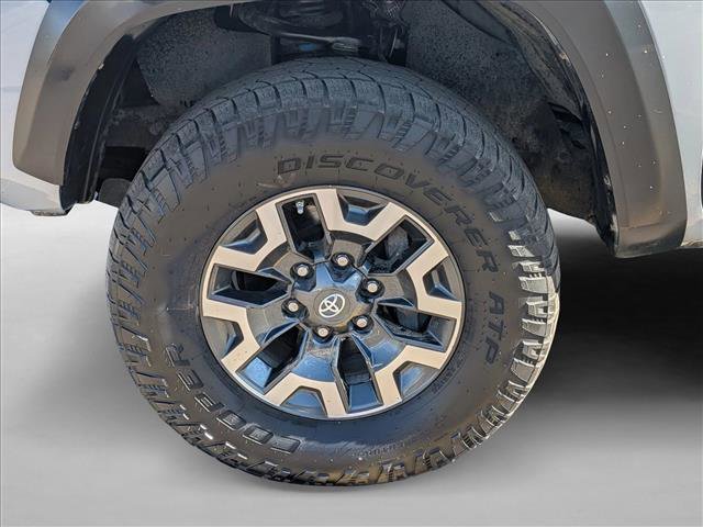 Used 2019 Toyota Tacoma TRD Off-Road image 9