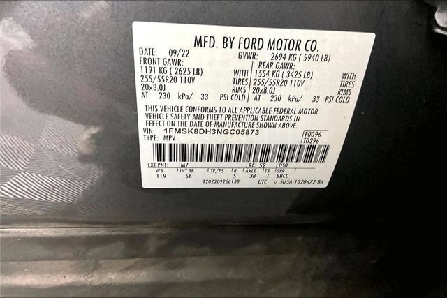 Used 2022 Ford Explorer XLT w/ Equipment Group 202A AWD/4WD image 18
