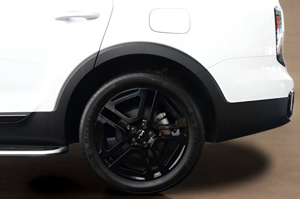 Used 2024 Kia Telluride EX X-Line AWD/4WD image 8