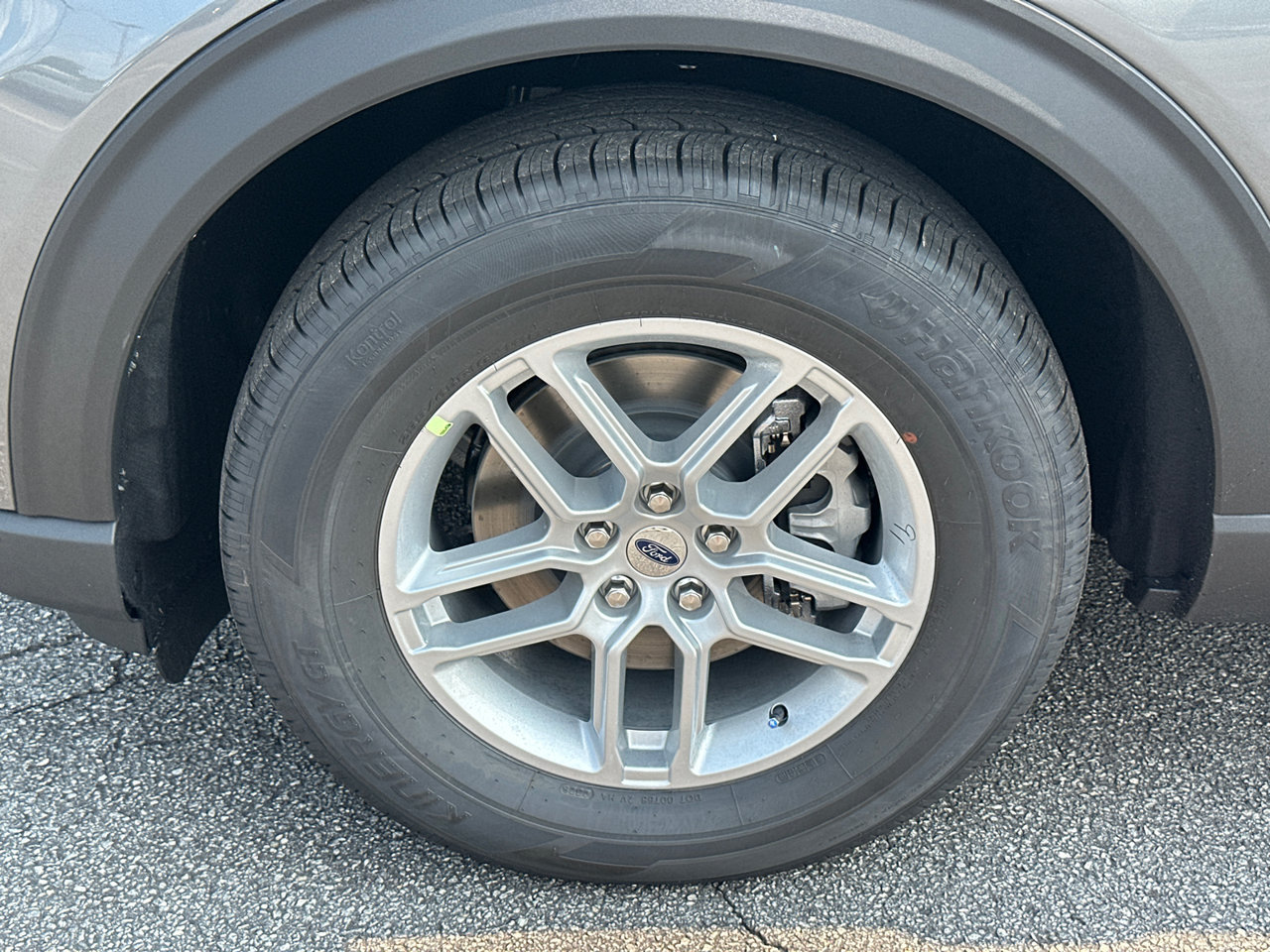 New 2026 Ford Explorer Active w/ Active Comfort Package RWD image 11