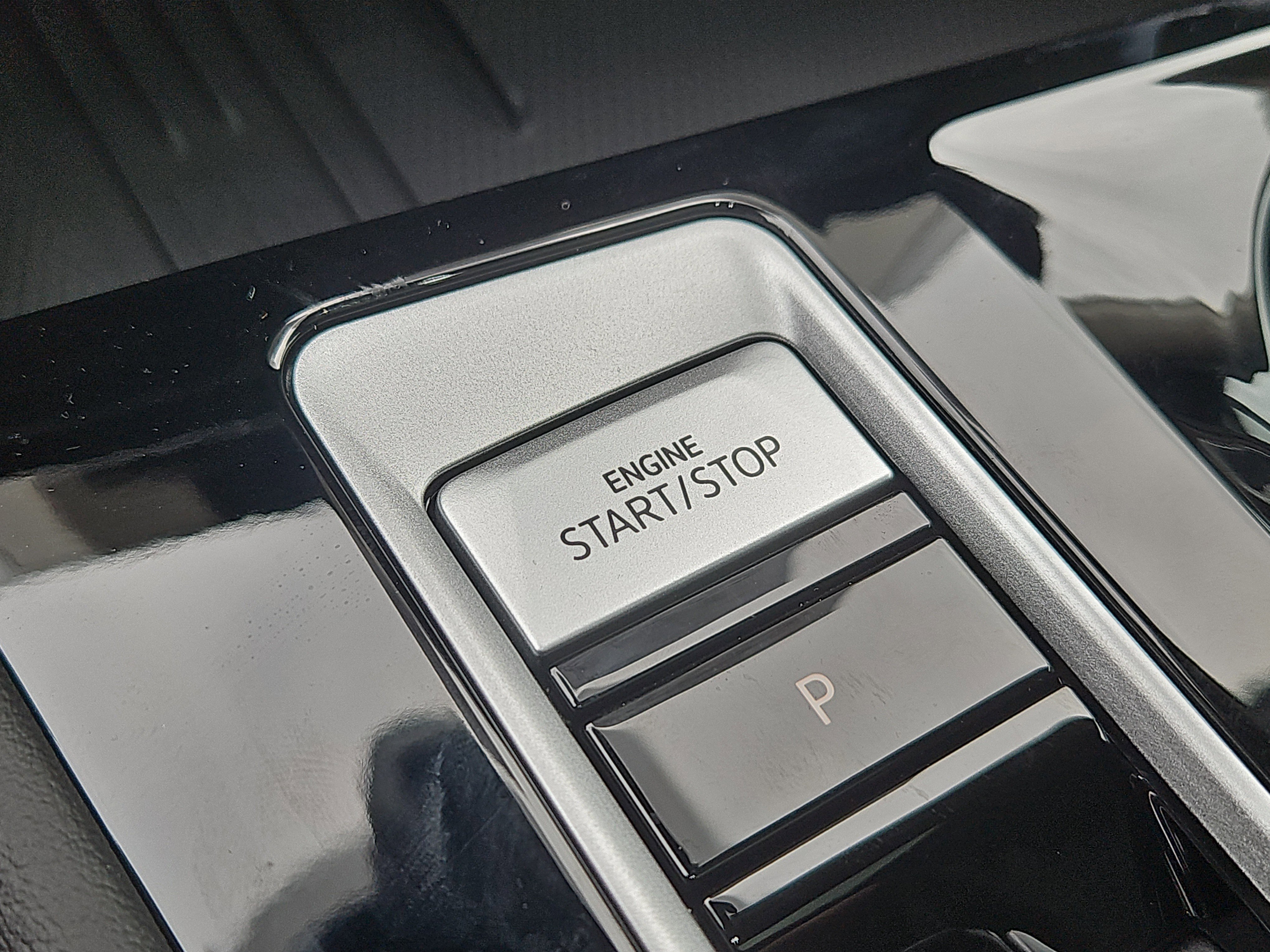 New 2026 Volkswagen Atlas SEL Premium R-Line image 16