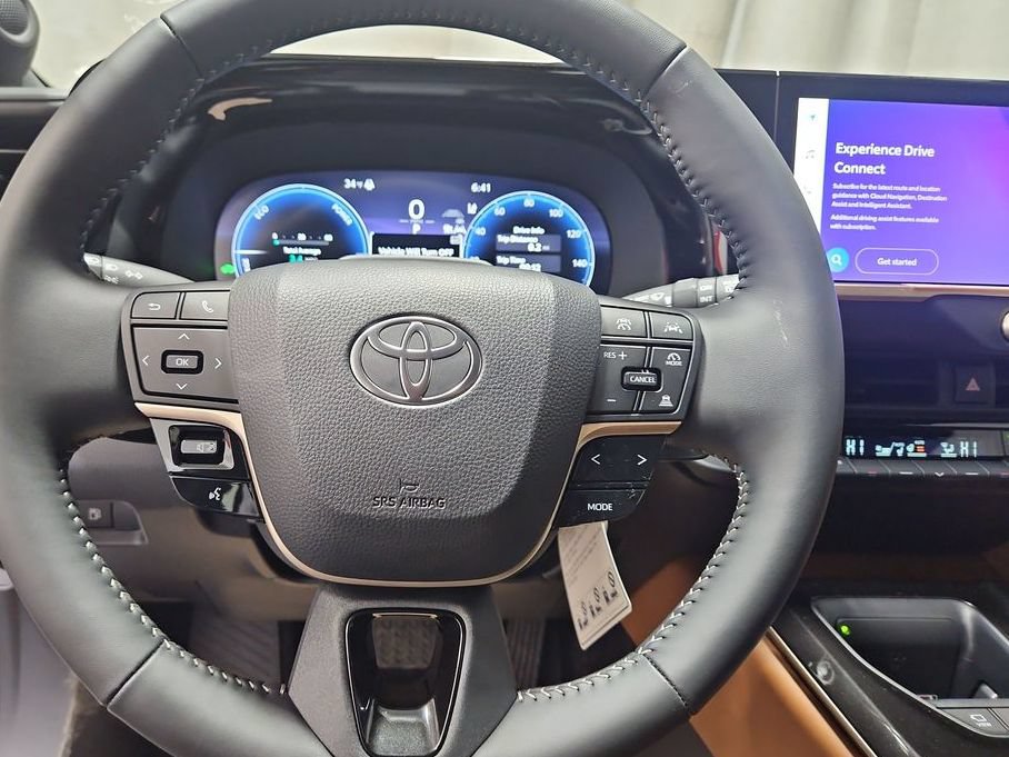 New 2026 Toyota Crown Signia AWD/4WD image 17