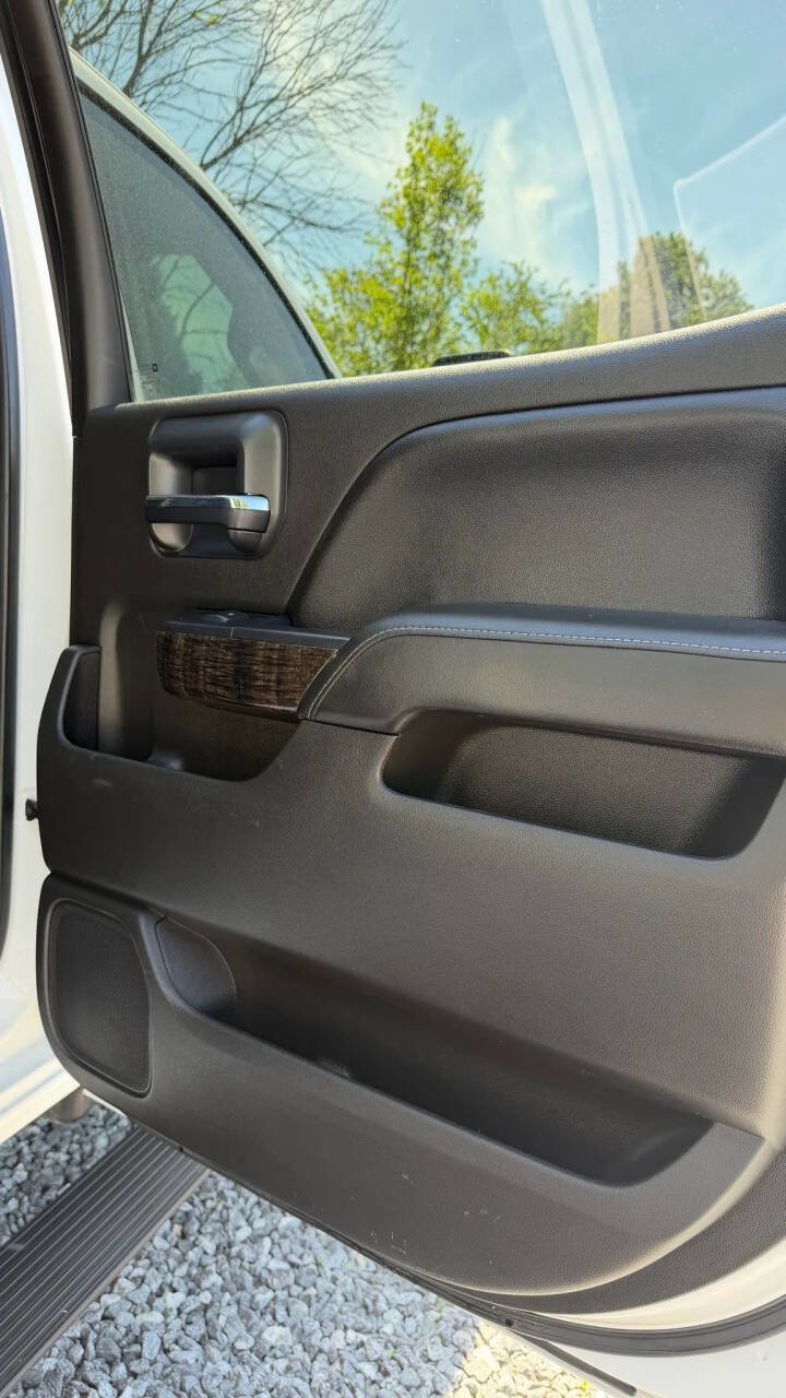 Used 2016 GMC Sierra 2500 Denali w/ Duramax Plus Package image 22