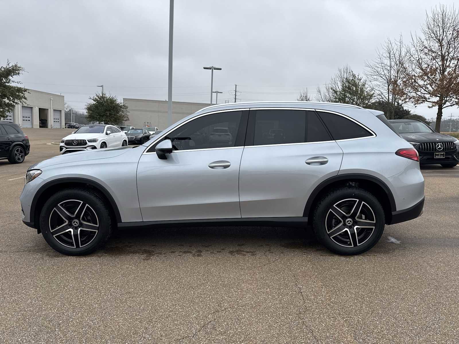 New 2026 Mercedes-Benz GLC 300 image 3
