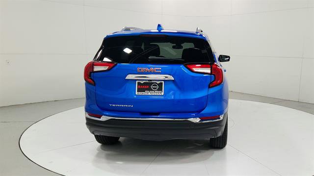 Used 2024 GMC Terrain SLT image 7