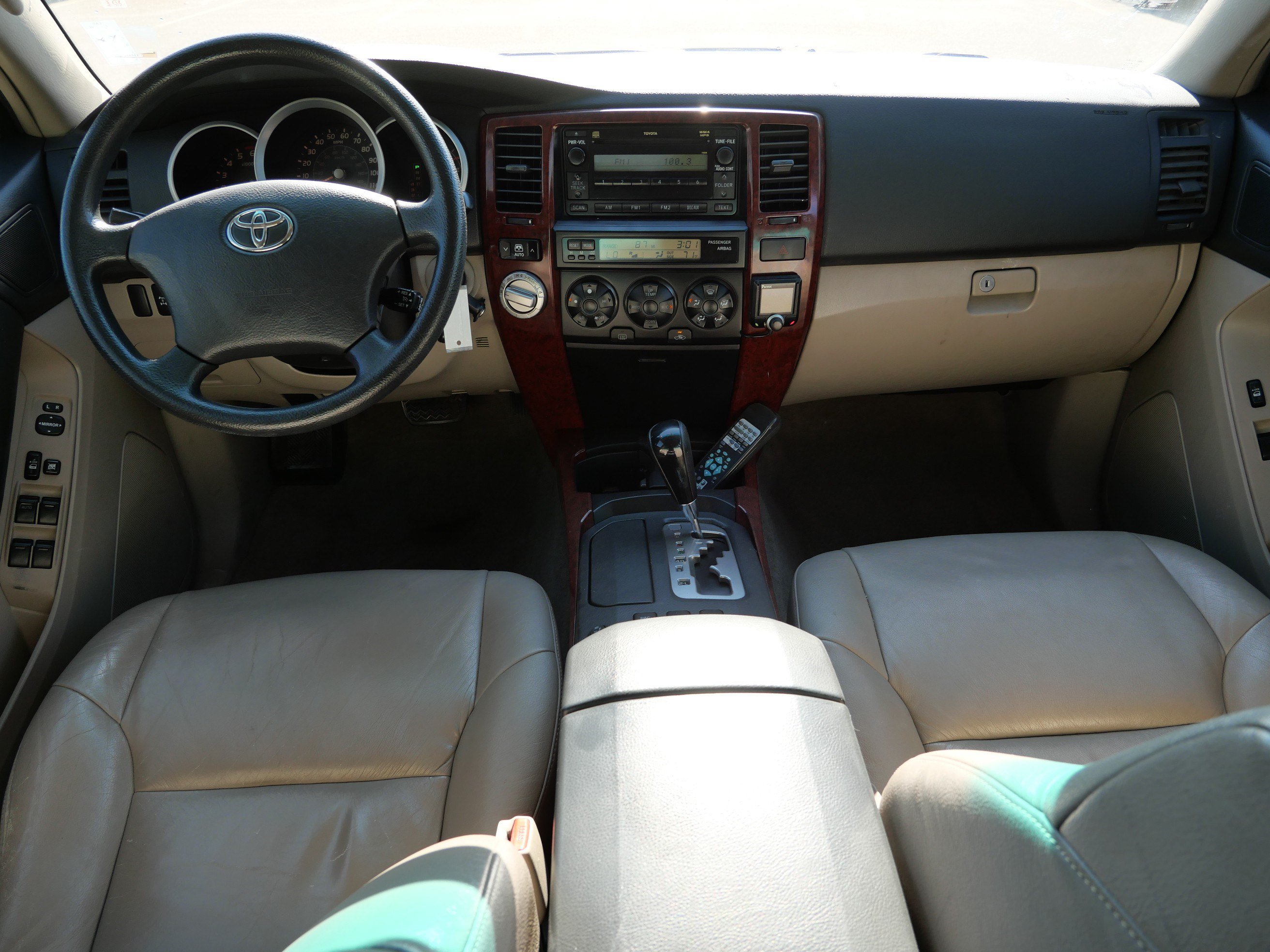 Used 2007 Toyota 4Runner SR5 AWD/4WD image 10