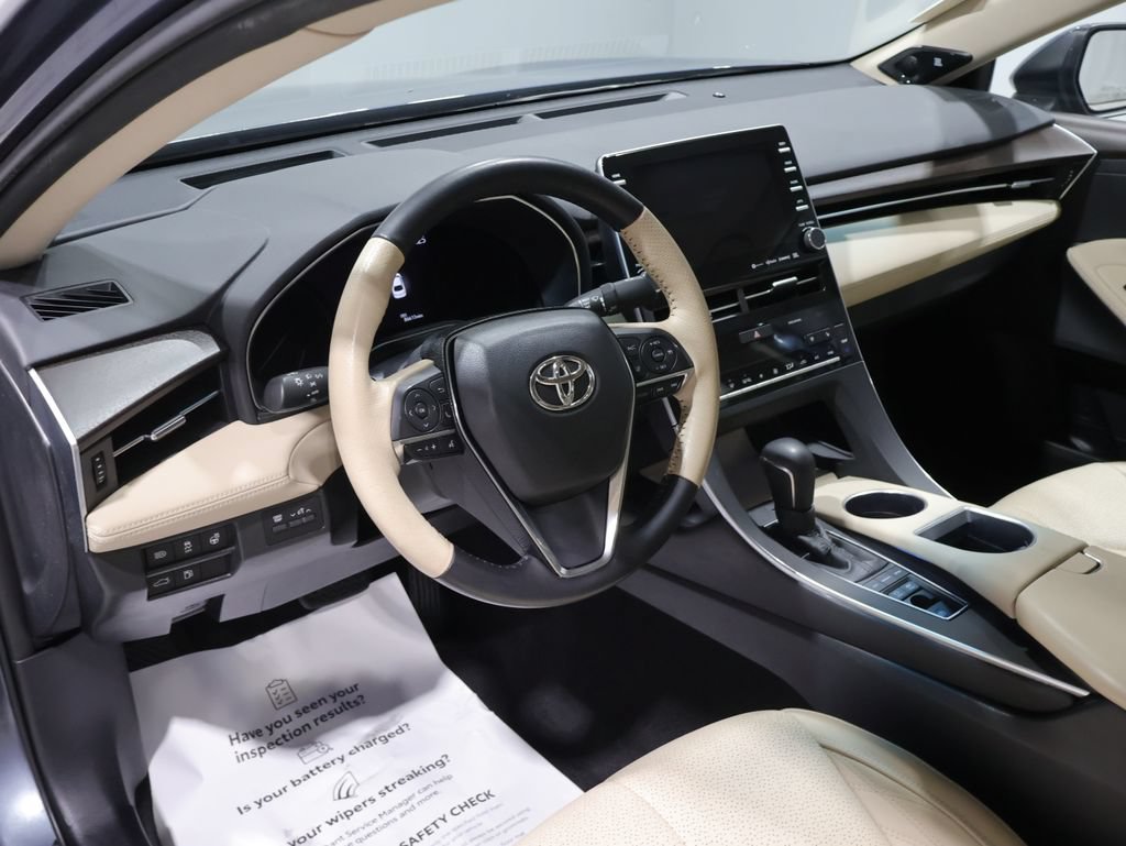 Used 2020 Toyota Avalon Limited w/ All Weather Liner Package FWD image 15