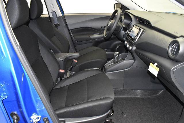Certified 2025 Nissan Kicks Play S FWD image 23