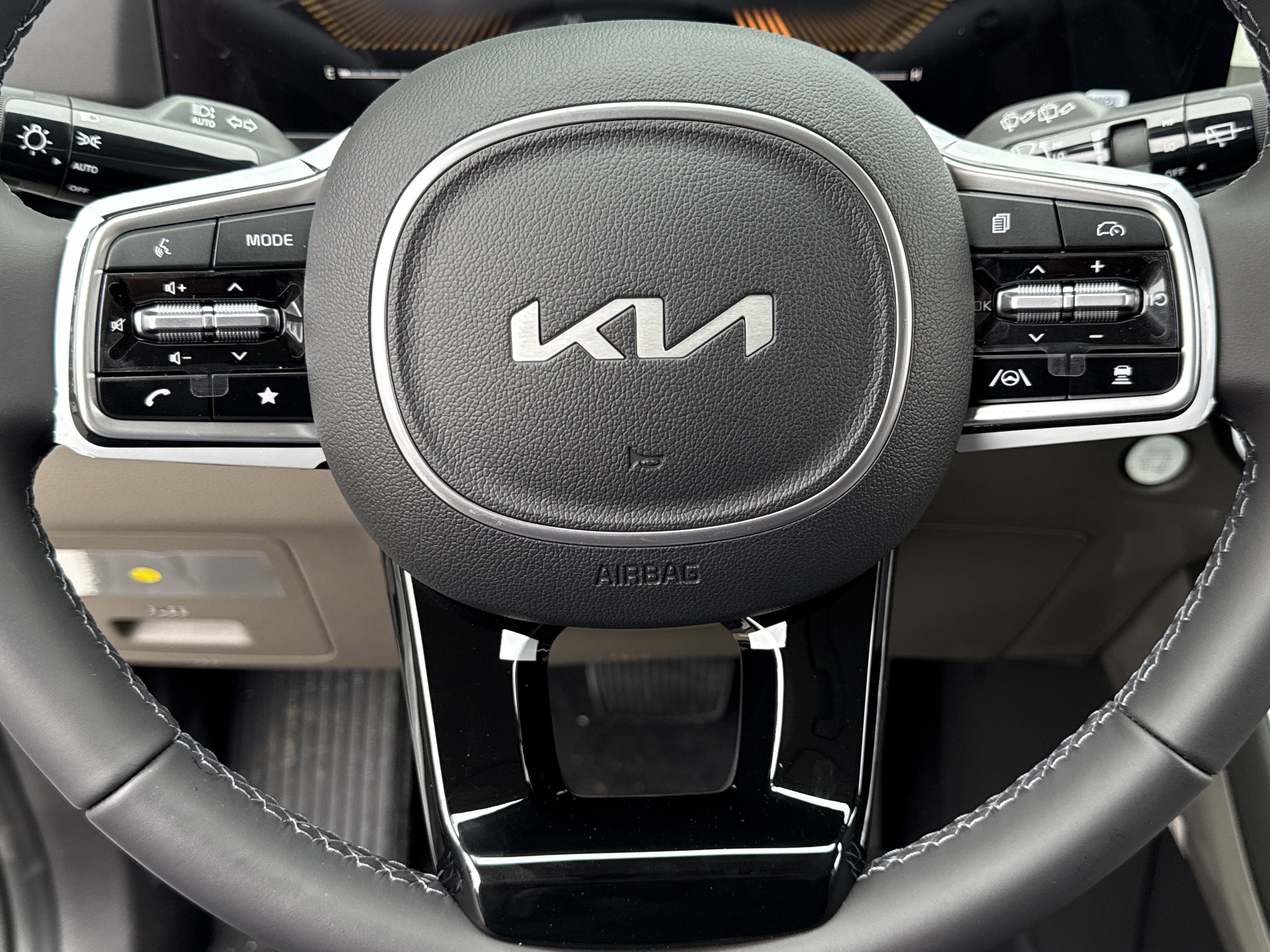 New 2025 Kia Carnival image 11