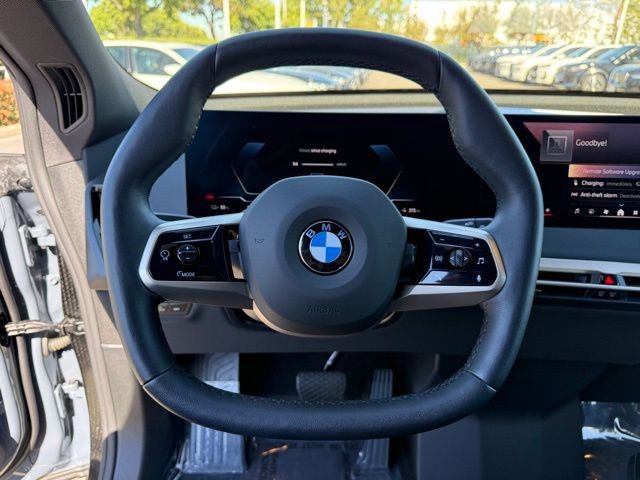 Used 2026 BMW iX xDrive45 image 22